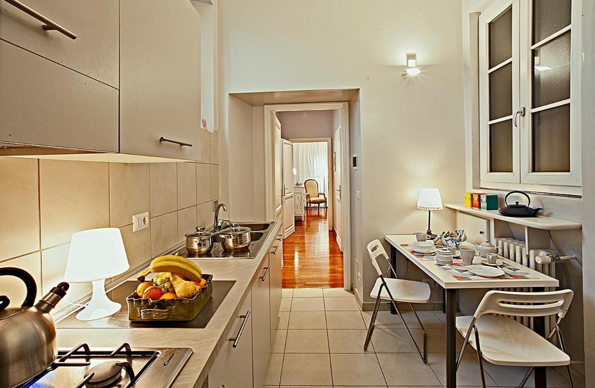 Golden Eagle Apartment Turin Exterior photo